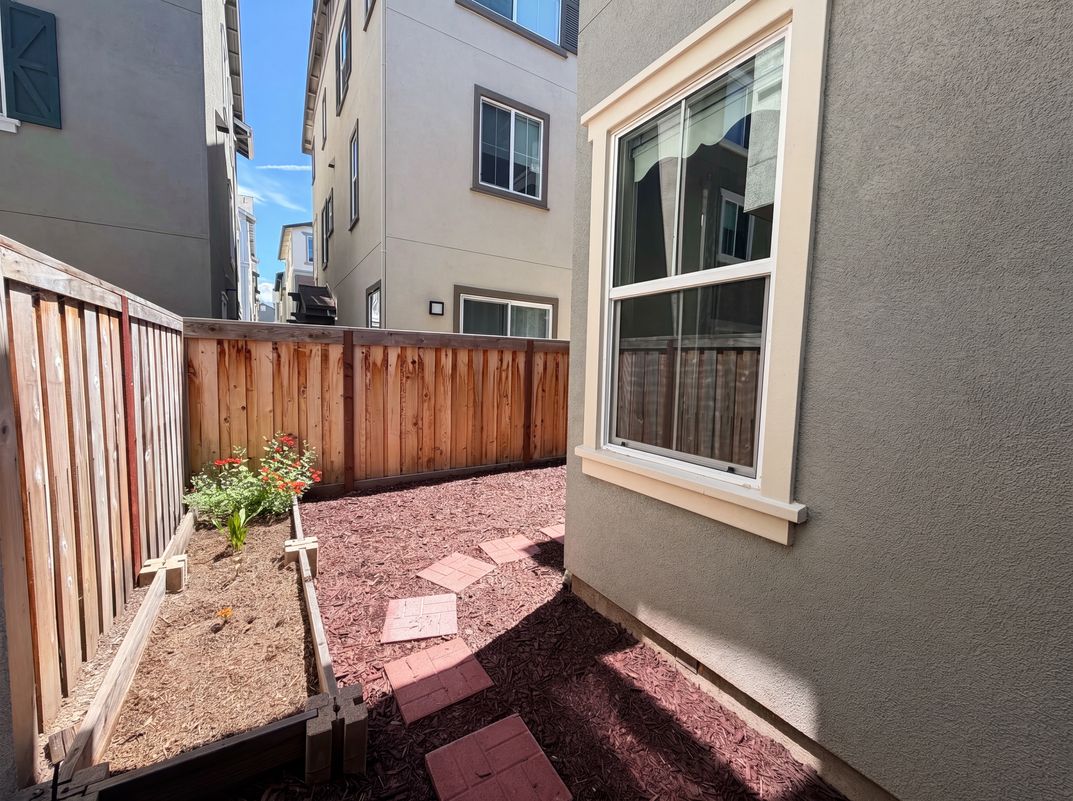 Photo 12 of 40 of 9034 Rudder Way, Newark, CA