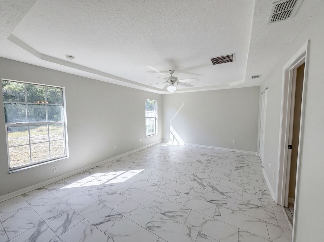 Photo 4 of 20 of 17052 SW 39th Cir, Ocala, FL
