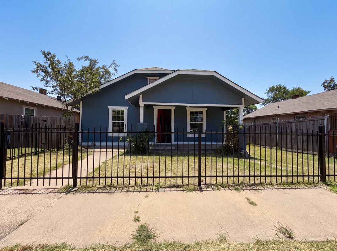 2832 Avenue I Fort Worth TX 76105