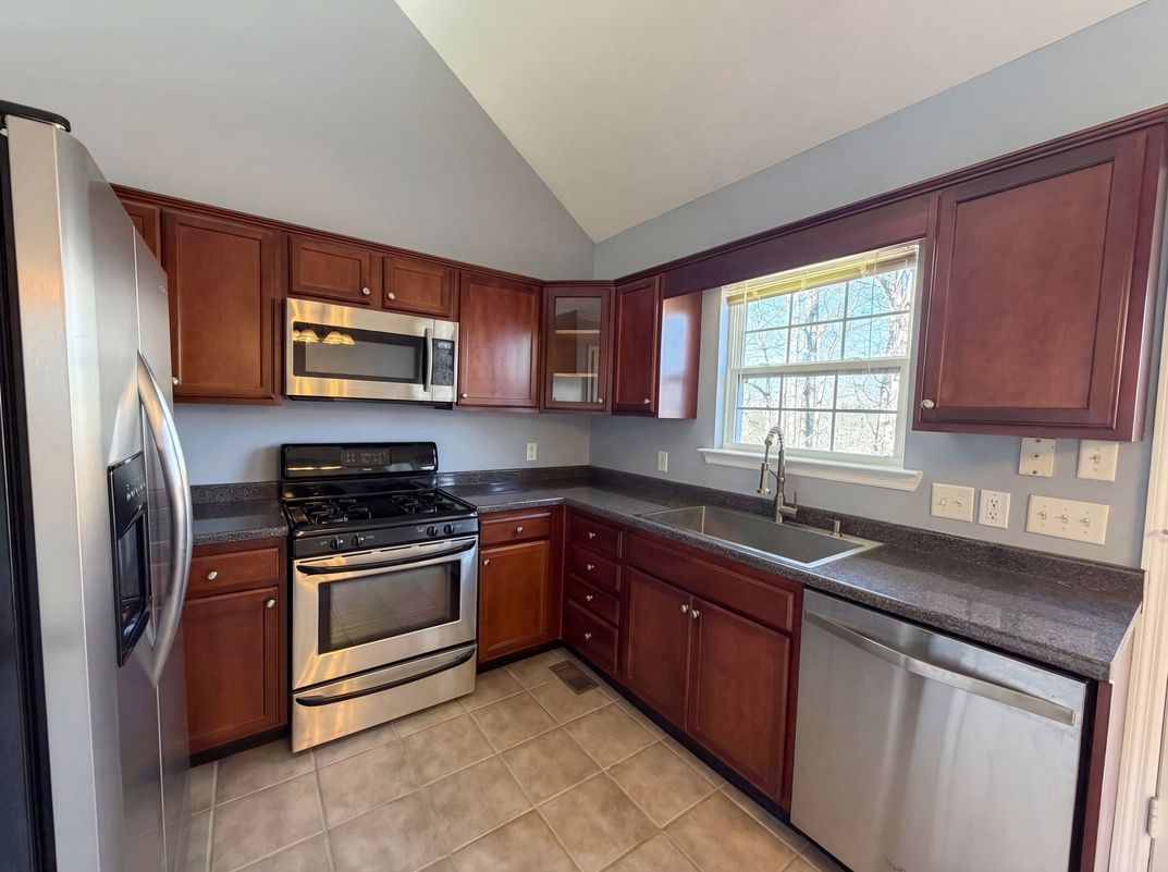Photo 14 of 26 of 6937 Bucksland Dr, Ooltewah, TN