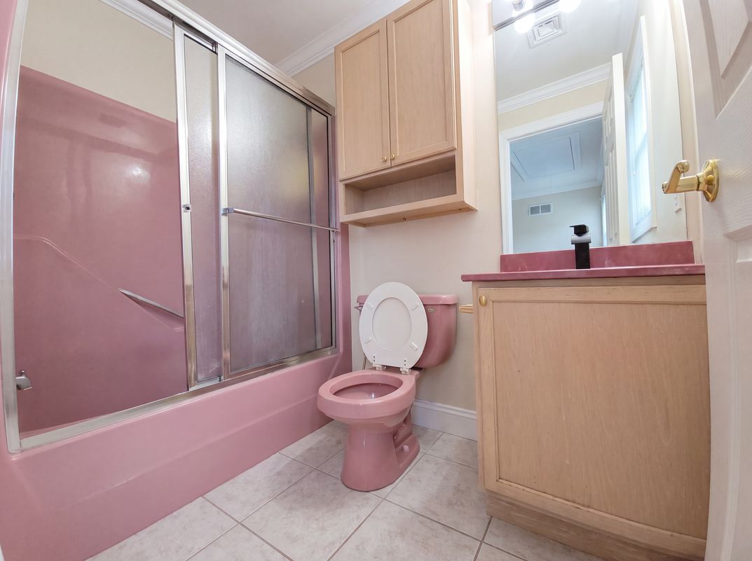 Photo 15 of 45 of 2217 Valley View Dr S, Saylorsburg, PA