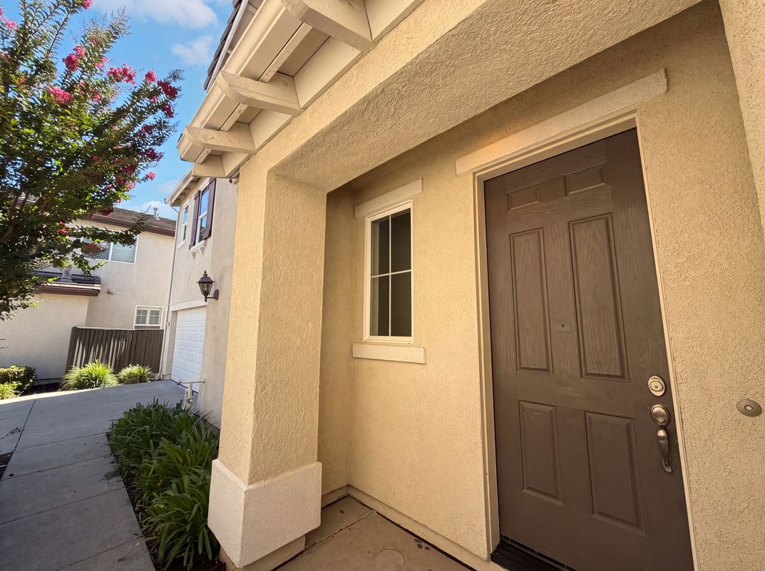Property photo 1 of 291 Candela Cir