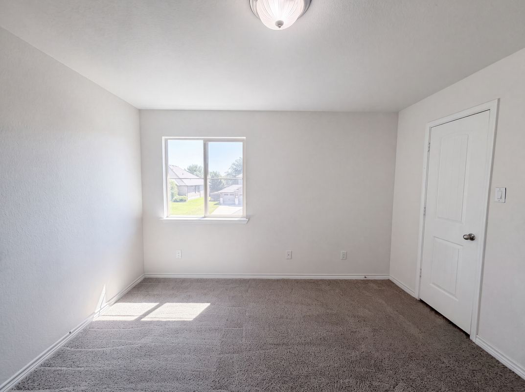 Photo 13 of 19 of 5614 Fenton Ln, Belton, TX