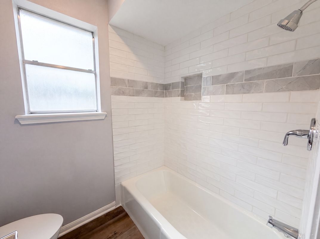 Photo 15 of 20 of 10327 Sweetwood Dr, Houston, TX