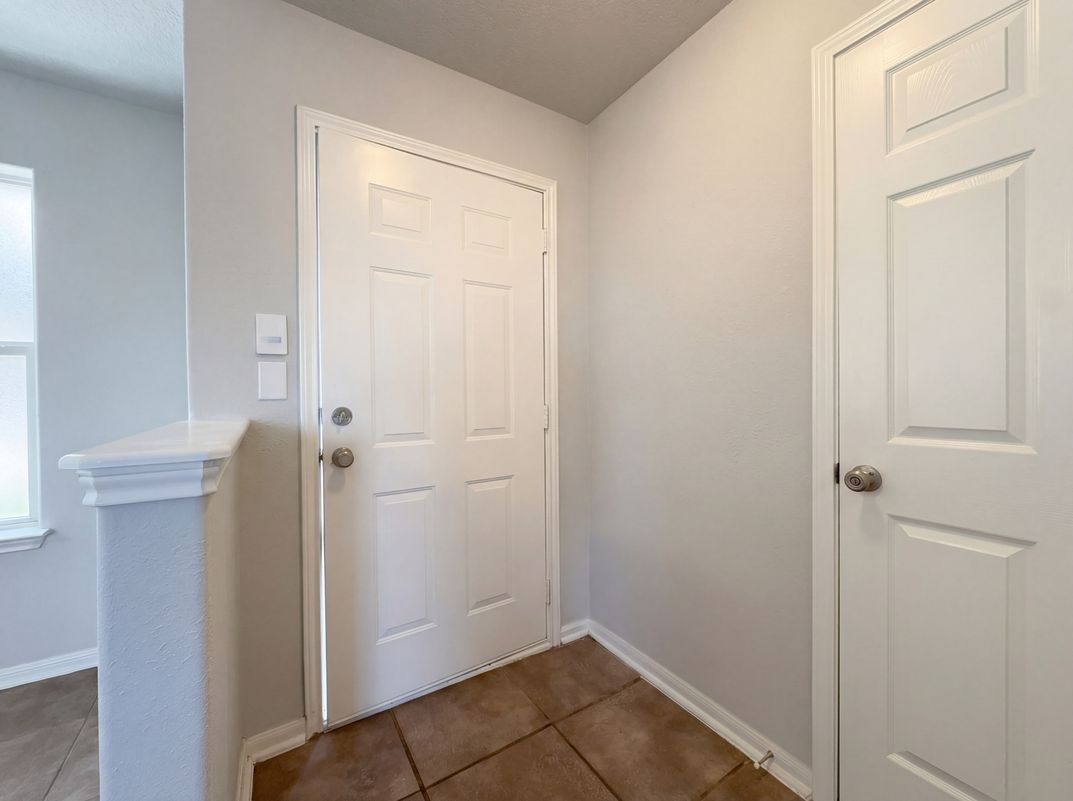 Photo 6 of 17 of 2310 Redfish Dr, Texas City, TX