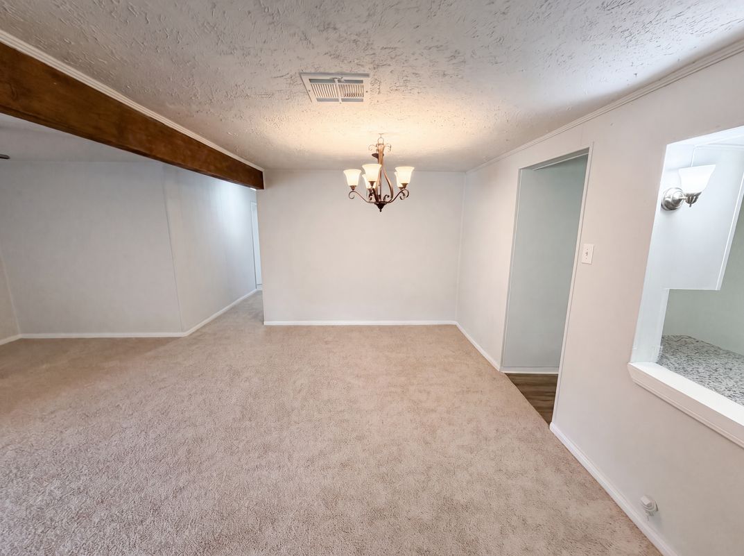 Photo 8 of 20 of 10502 Bessemer St, Houston, TX