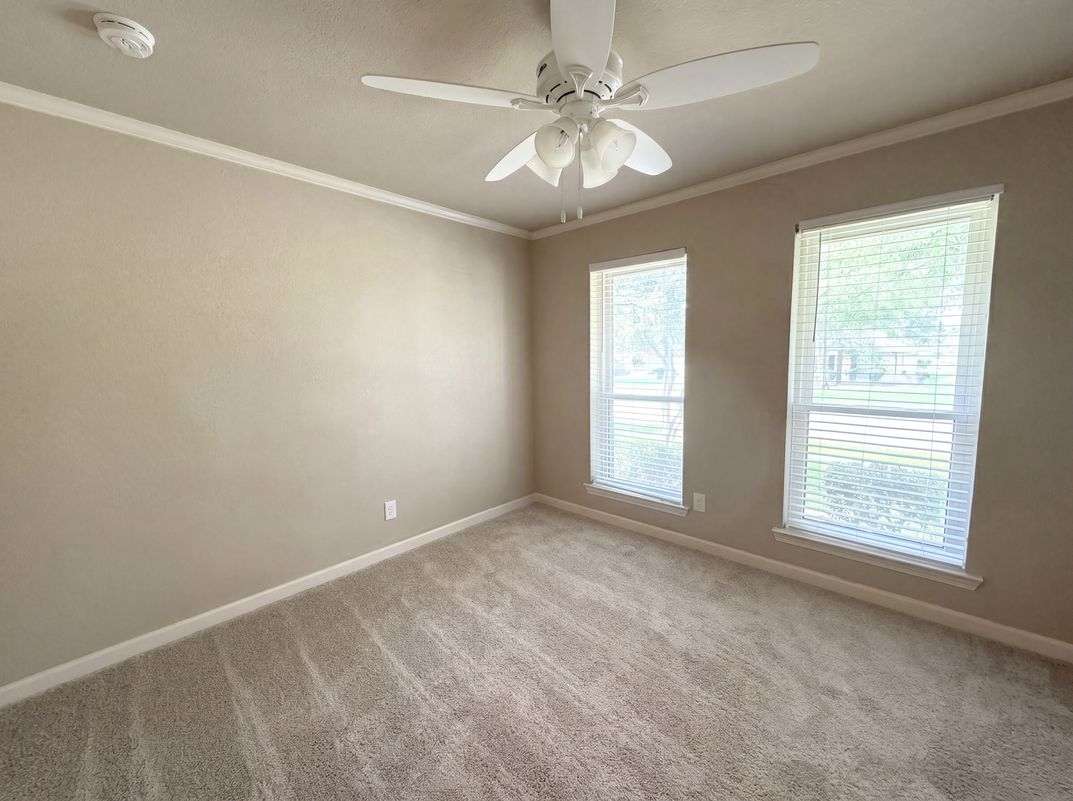 Photo 15 of 19 of 1533 Parkside Trl, Lewisville, TX