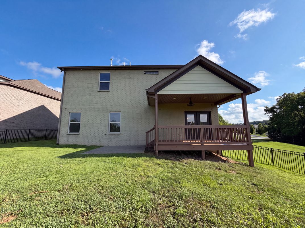 Photo 5 of 21 of 137 Ferdinand Dr, Gallatin, TN