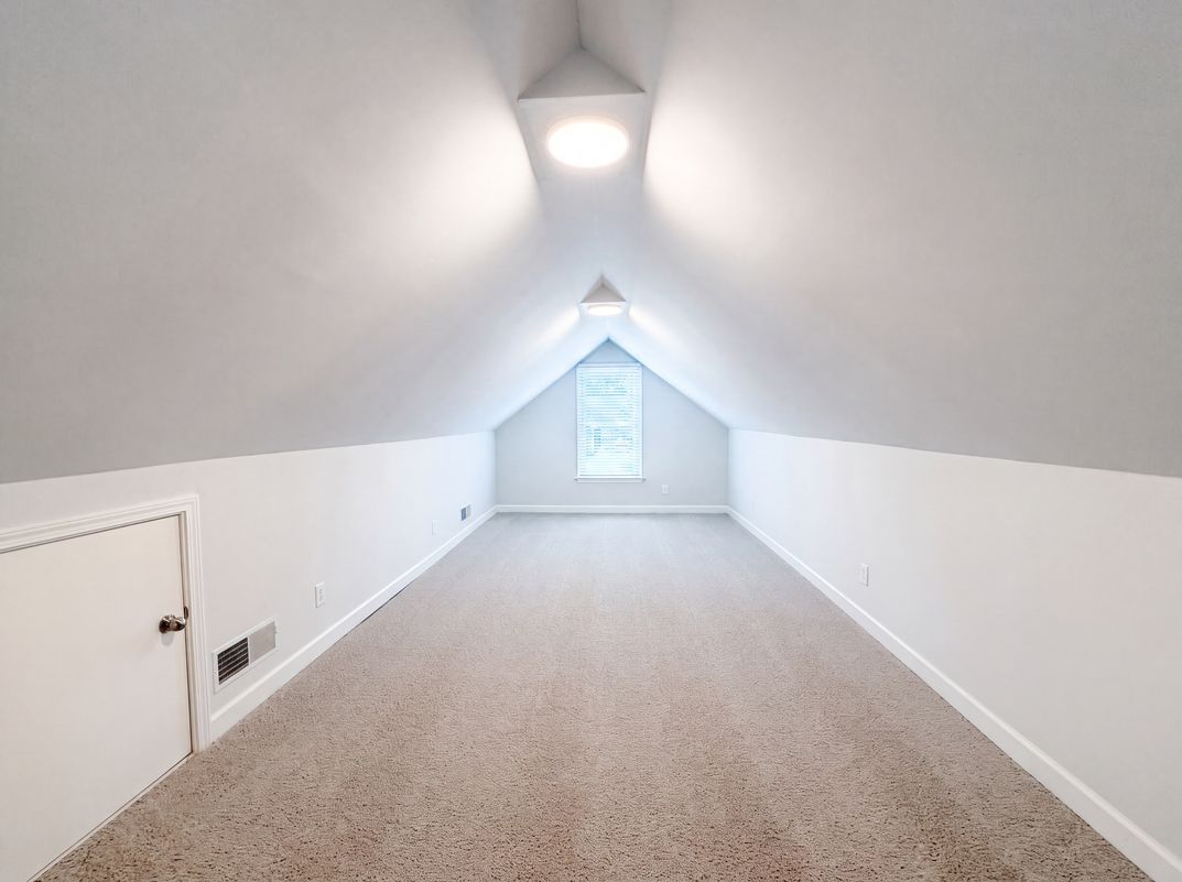 Photo 19 of 23 of 212 Timberlane Dr, Belmont, NC