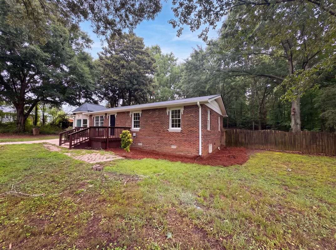 Photo 15 of 17 of 500 Kilcrease Rd, Auburn, GA