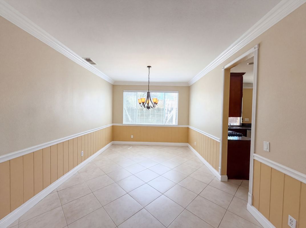 Photo 7 of 21 of 27801 Canyon Hills Way, Murrieta, CA