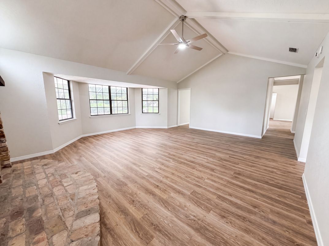 Photo 11 of 53 of 5082 SW 31st St, Ocala, FL