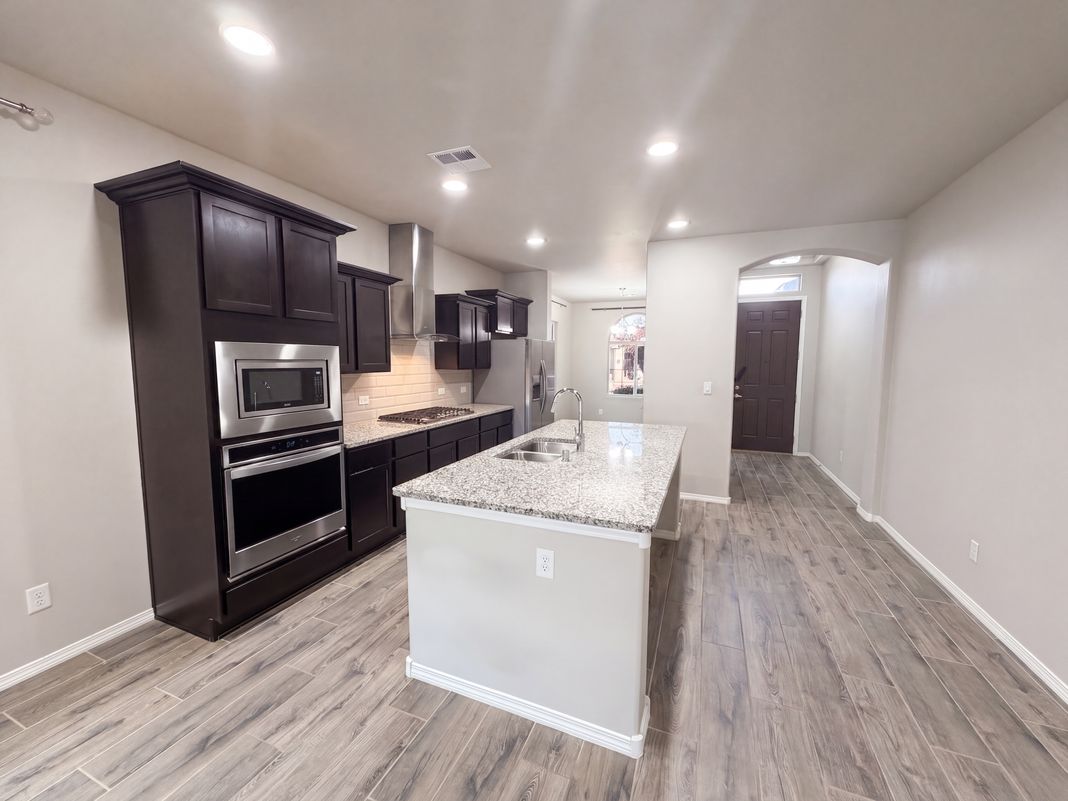 Photo 8 of 24 of 6384 Red Falcon Dr NE, Rio Rancho, NM