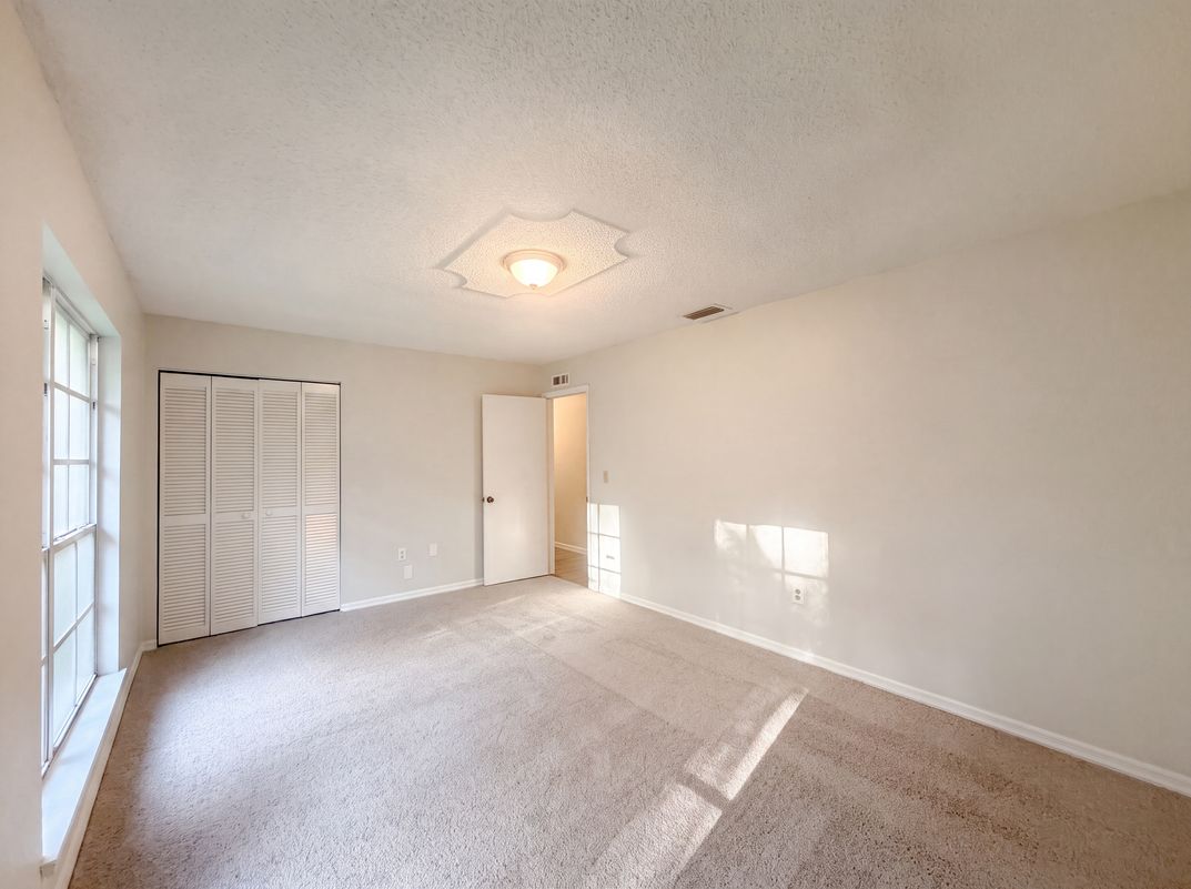Photo 13 of 22 of 5750 NW 55th Ave, Ocala, FL