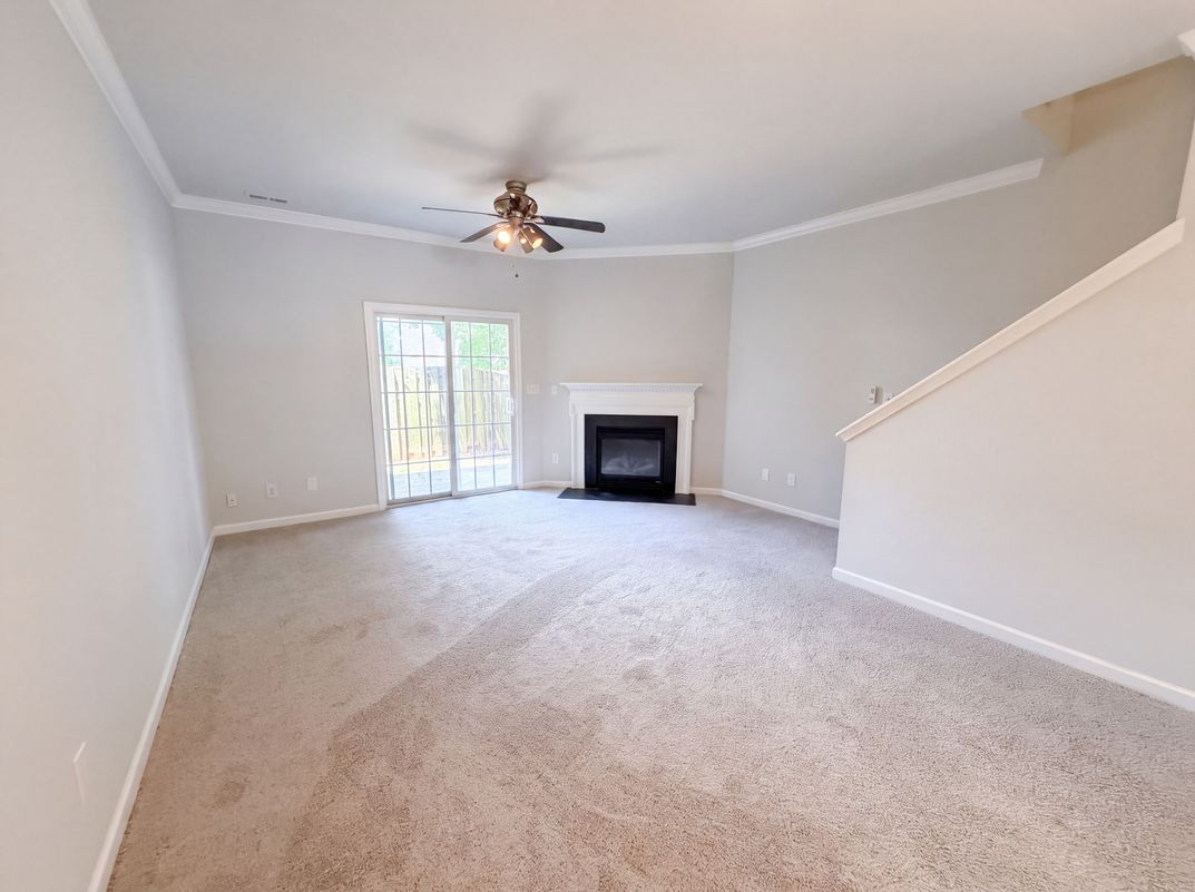 Photo 10 of 45 of 615 Graythorn Ln, Greenville, SC