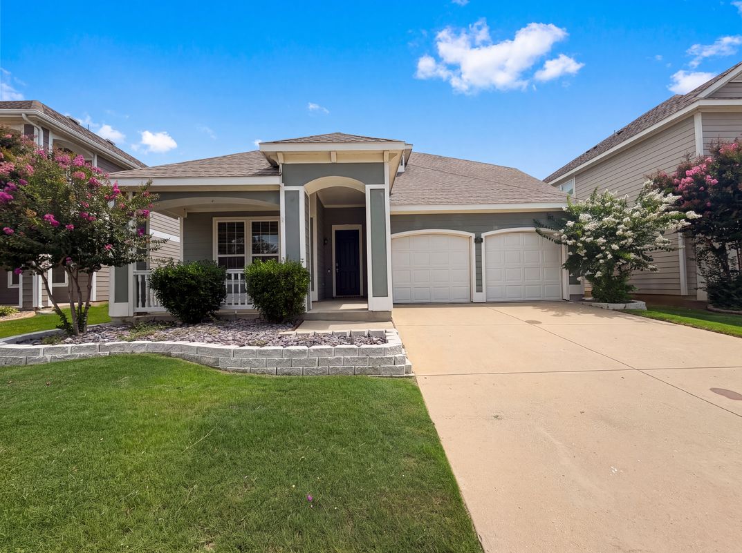 Photo 21 of 26 of 9165 Blackstone Dr, Providence Village, TX