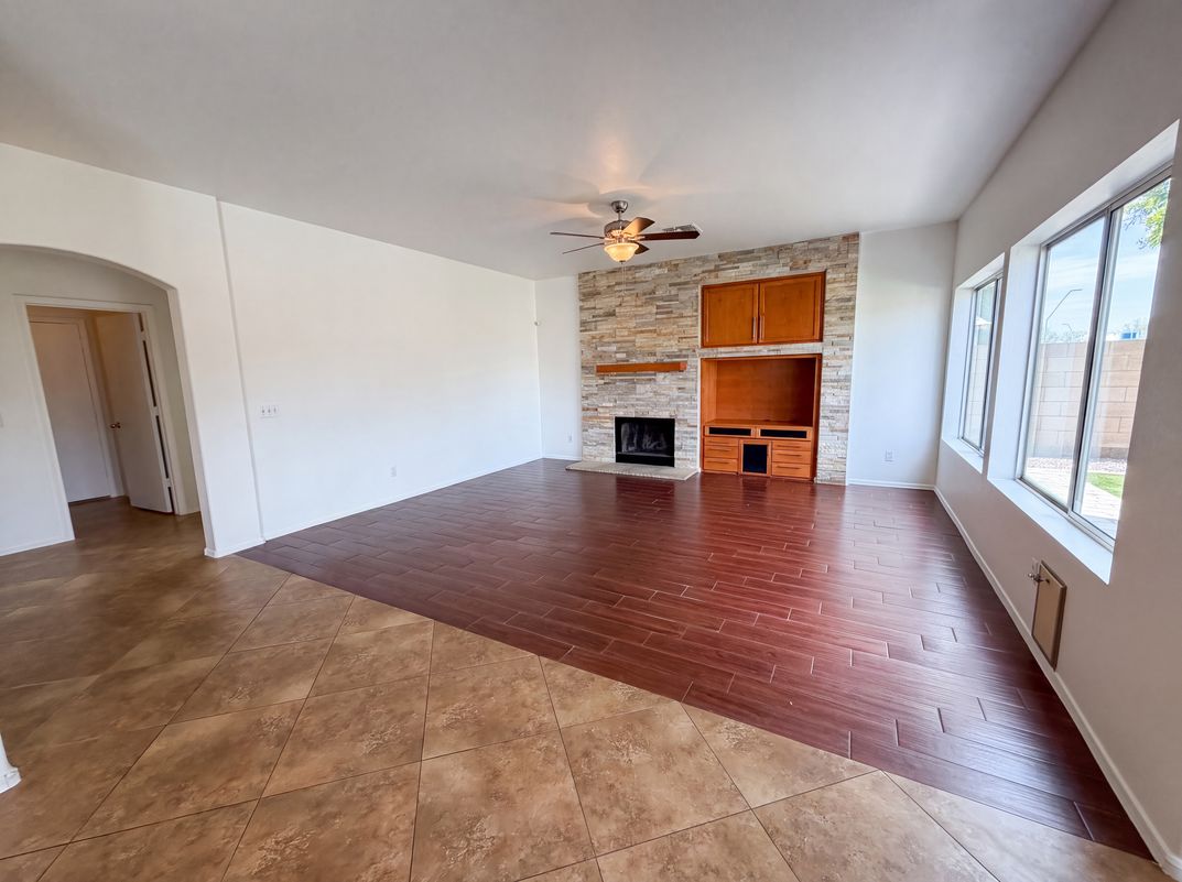 Photo 8 of 30 of 8274 S Stephanie Ln, Tempe, AZ