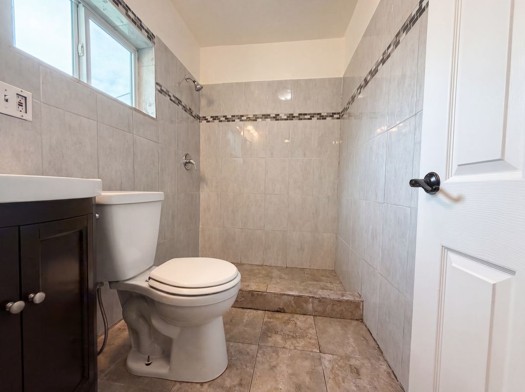 Photo 17 of 42 of 11950 Lee Ave, Adelanto, CA