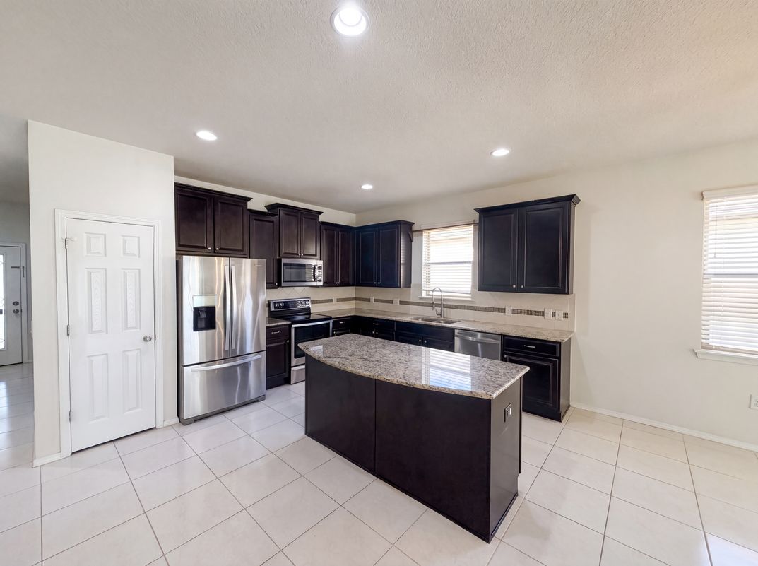 Property photo 2 of 1857 Trillium Blvd