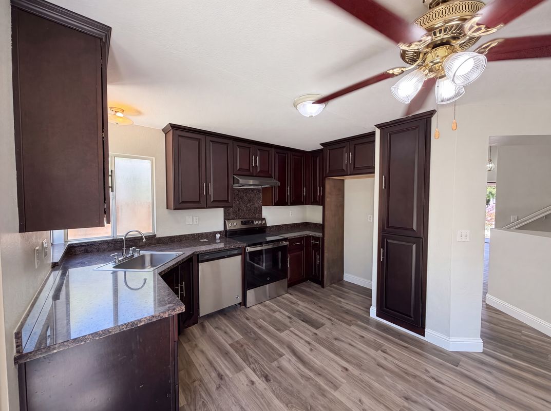 Photo 19 of 41 of 5150 Brookfield Ct, Antioch, CA