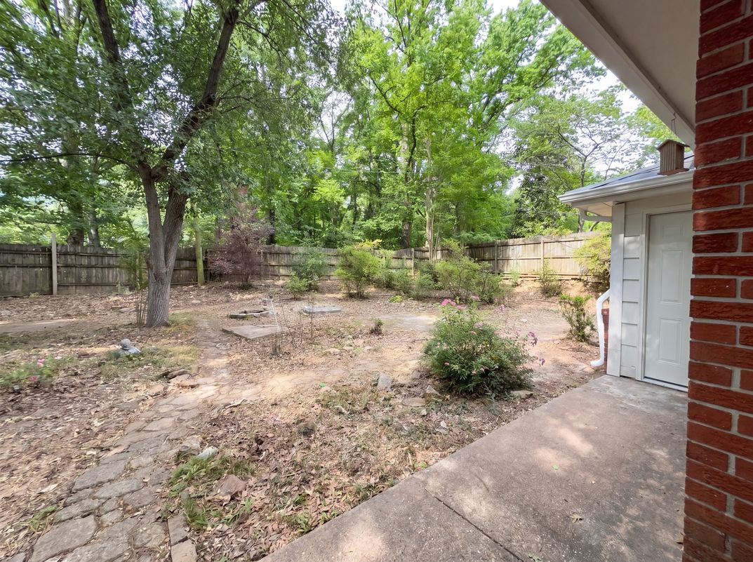 Photo 42 of 43 of 4803 Priscilla Ave, Memphis, TN