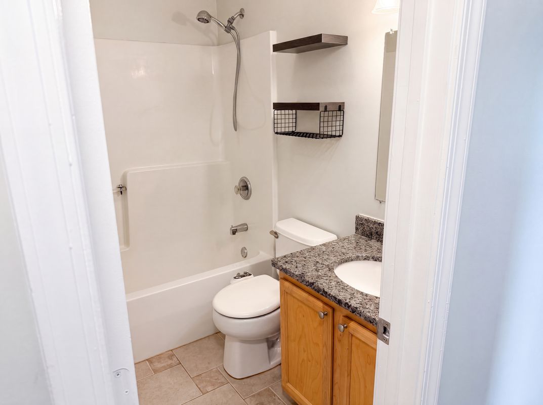 Photo 15 of 22 of 8749 Christopher Ln, Warrenton, VA