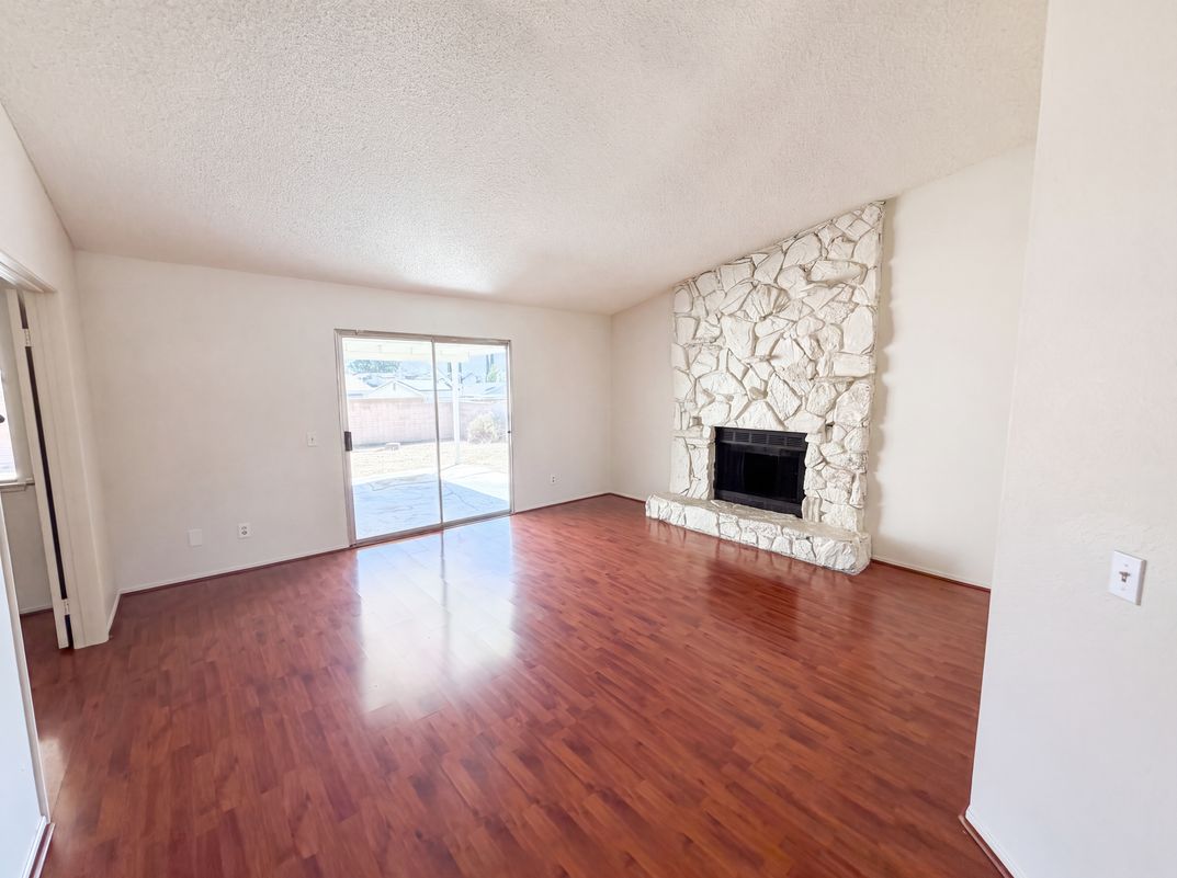 Photo 3 of 27 of 6113 Shepherd Dr, San Bernardino, CA