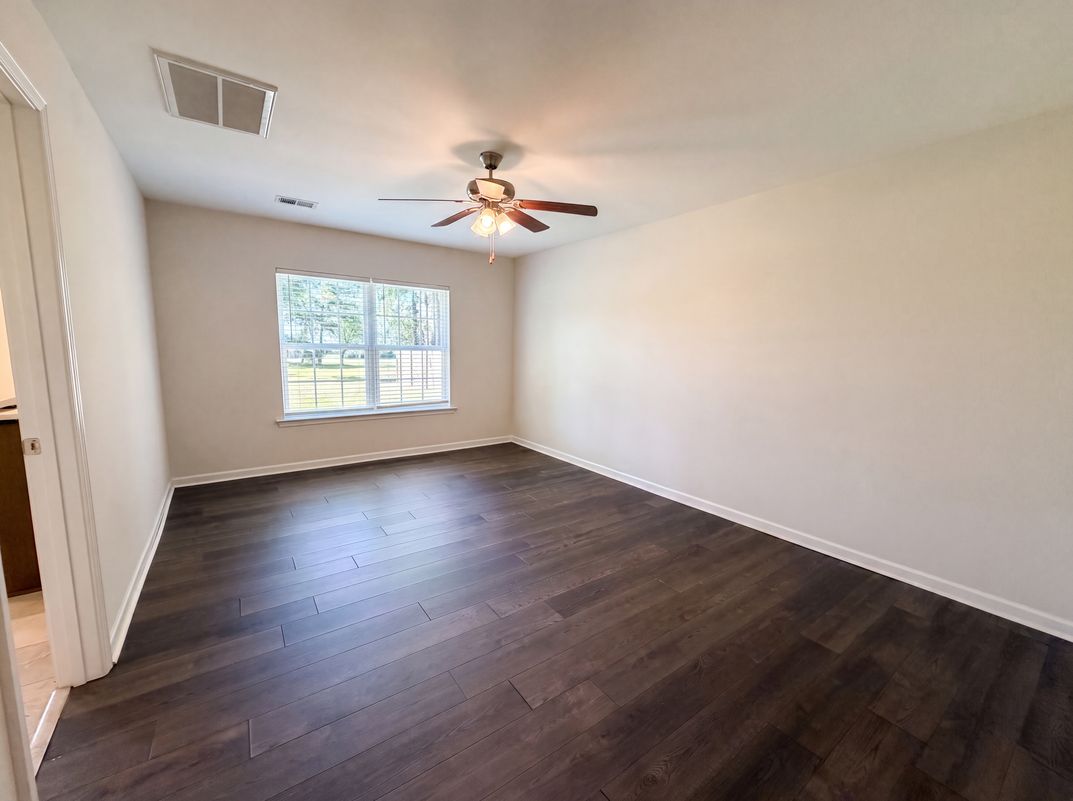 Photo 7 of 26 of 301 Rolling Knoll Dr, Columbia, SC
