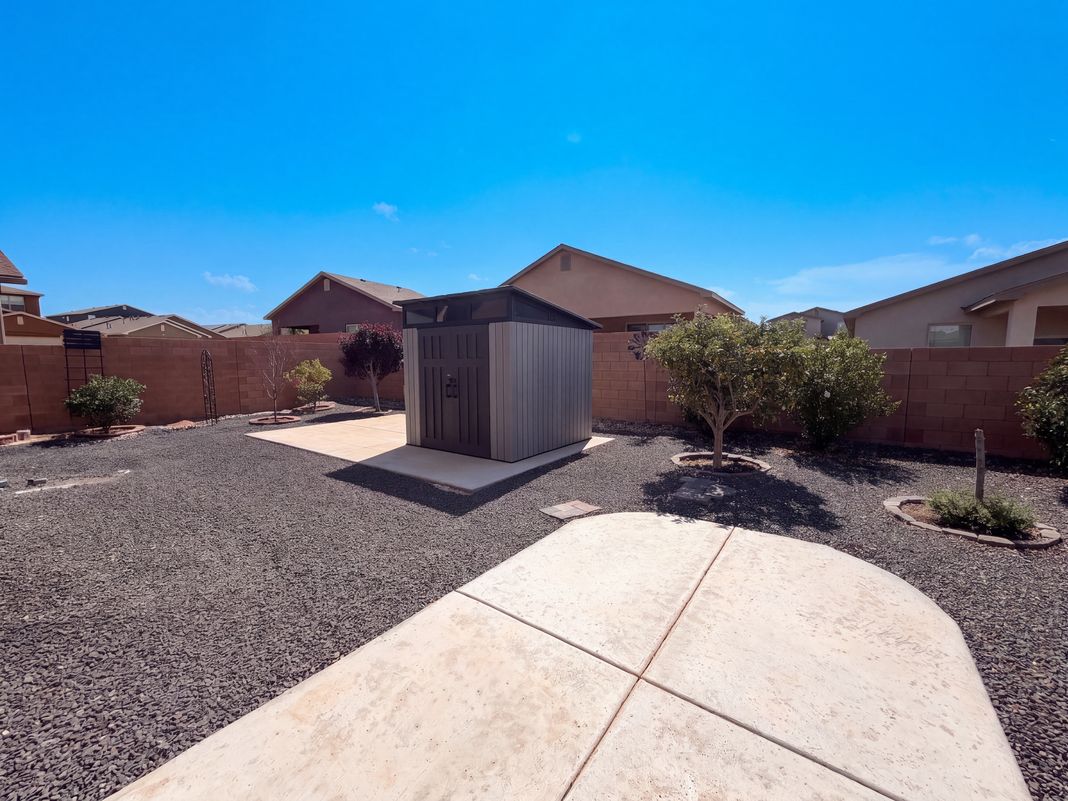 Photo 22 of 24 of 6384 Red Falcon Dr NE, Rio Rancho, NM