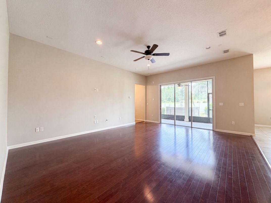 Photo 3 of 31 of 316 Willow Lake Dr, Saint Augustine, FL