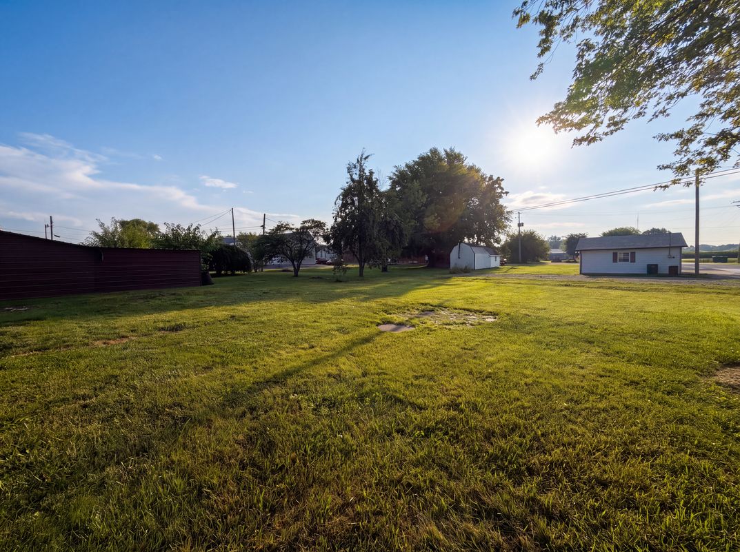 Photo 13 of 14 of 114 S Pleasant St, Milroy, IN