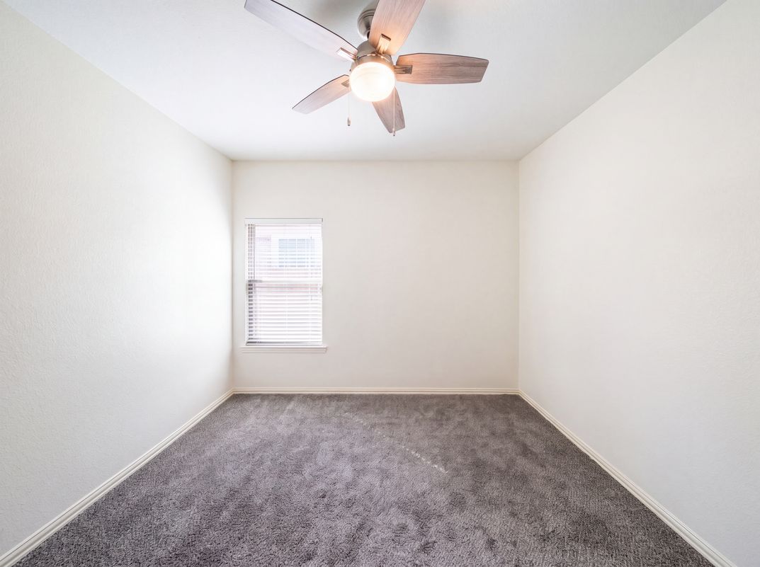 Photo 12 of 24 of 2404 Royal Birkdale Dr, Plano, TX
