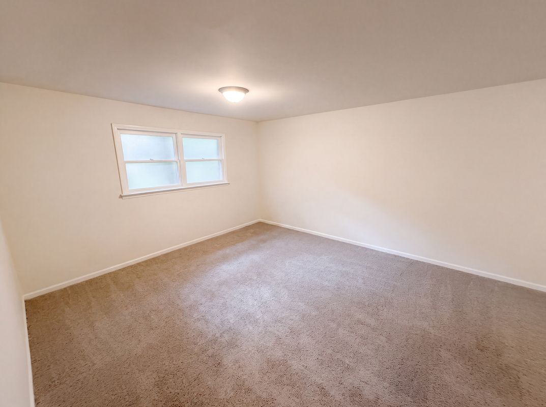 Photo 19 of 28 of 6409 Tivoli Ct, Charlotte, NC