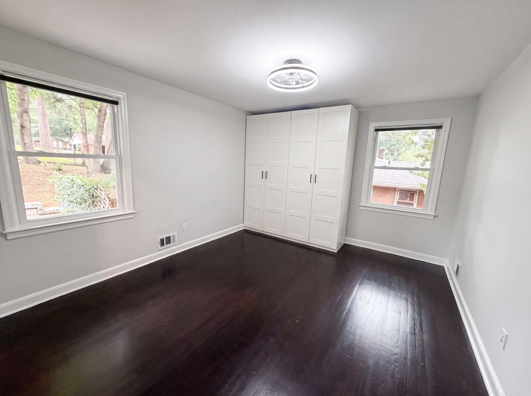 Photo 18 of 29 of 1710 Fairhaven Dr, Columbia, SC