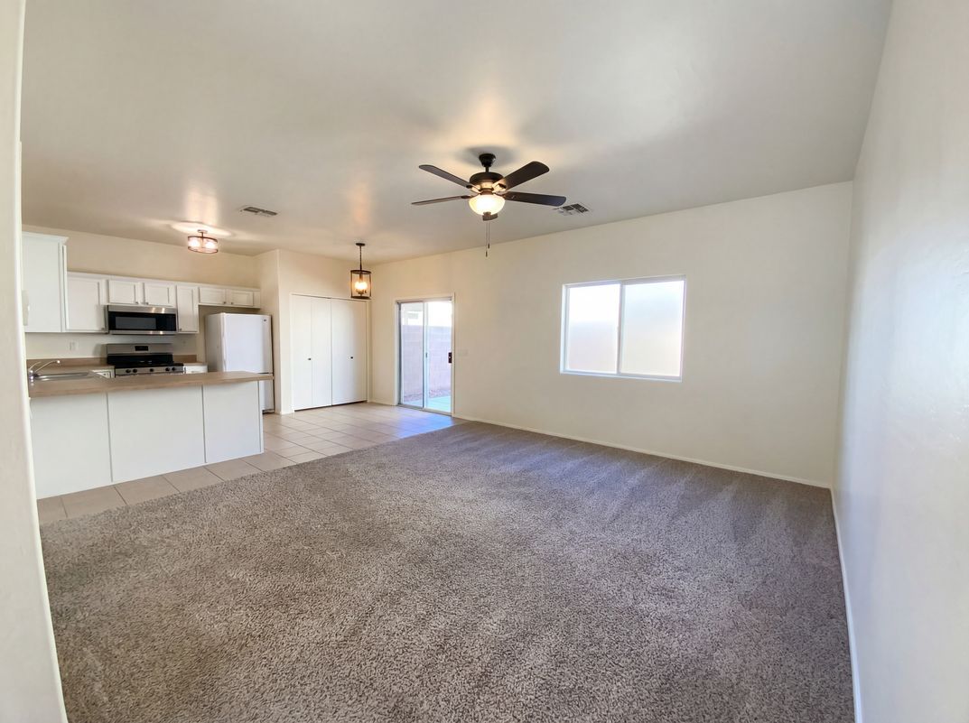Photo 3 of 14 of 2300 E Magma Rd, San Tan Valley, AZ