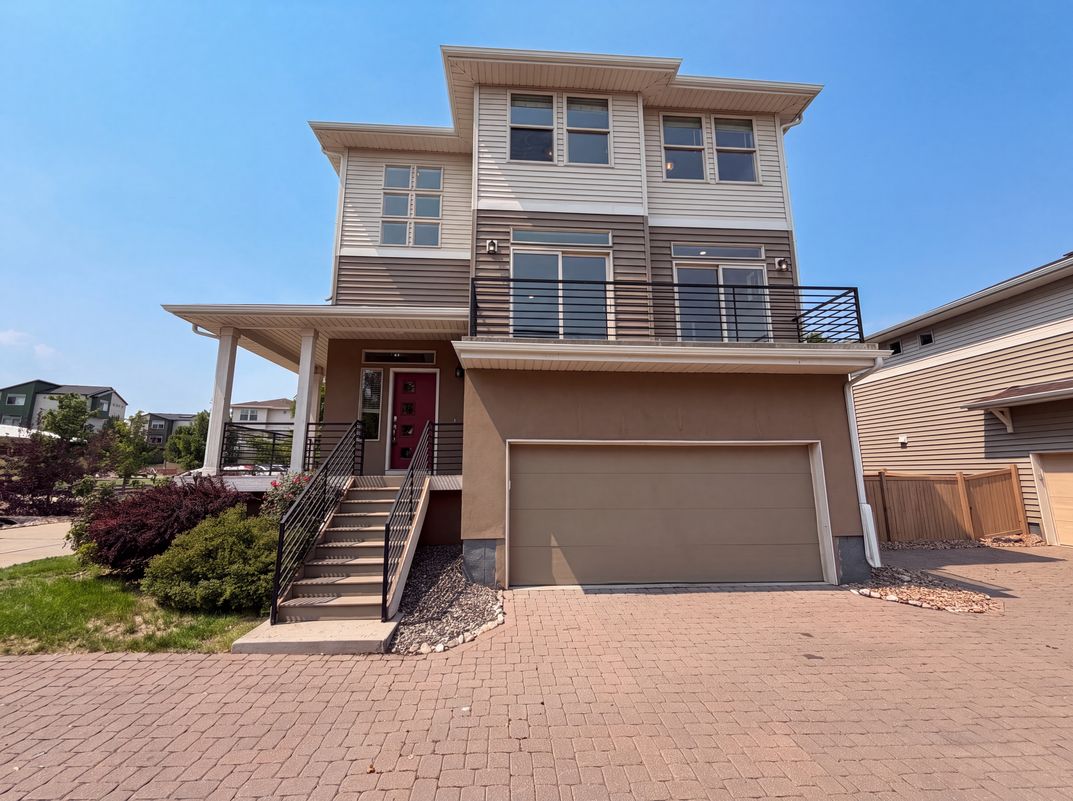 Property photo 1 of 4404 Elegant St