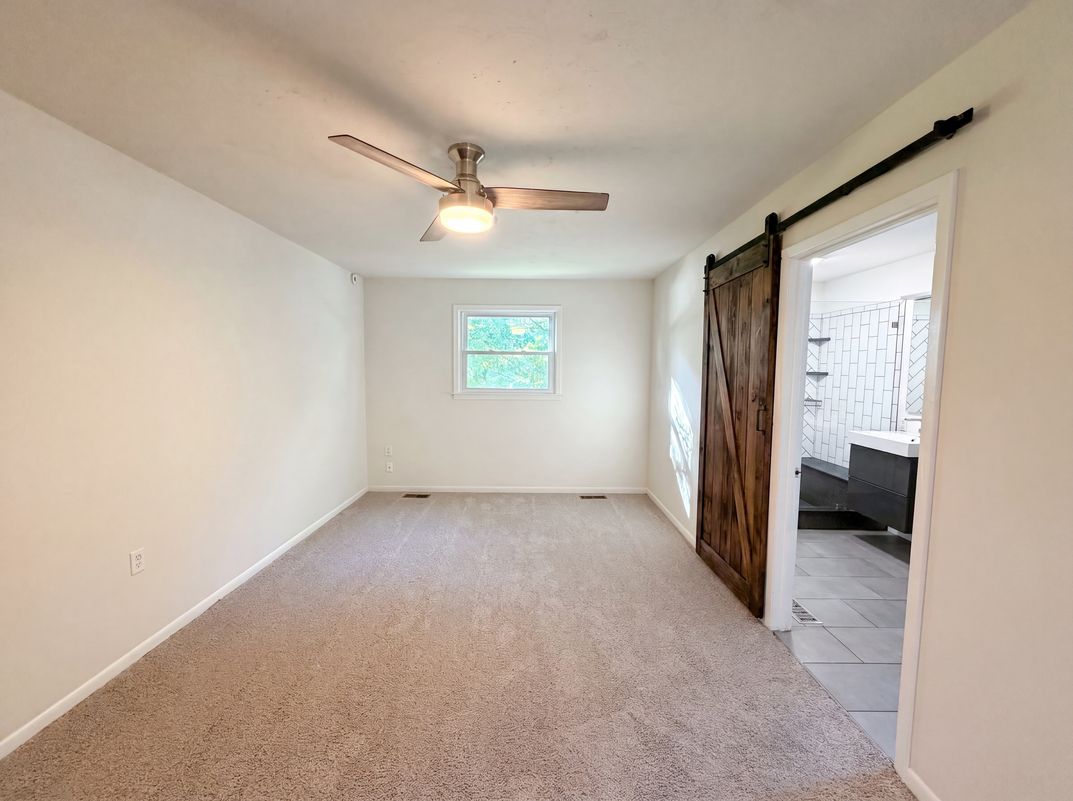 Photo 4 of 28 of 1017 Morrell Rd, Knoxville, TN