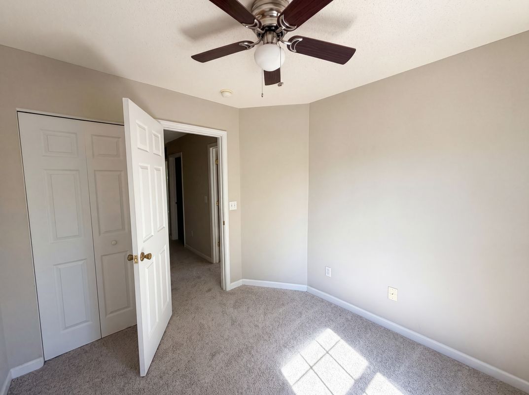 Photo 13 of 17 of 43 Edgebrook Cir, Durham, NC