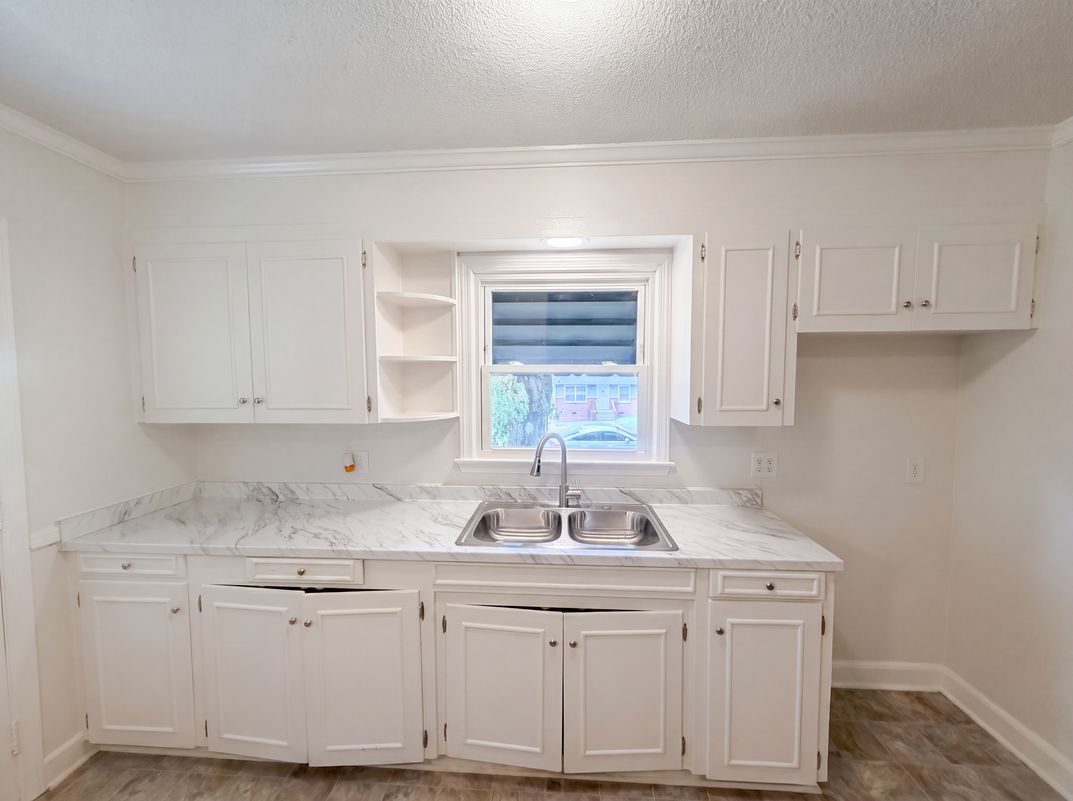 Photo 13 of 15 of 2403 Rowe St, Greensboro, NC