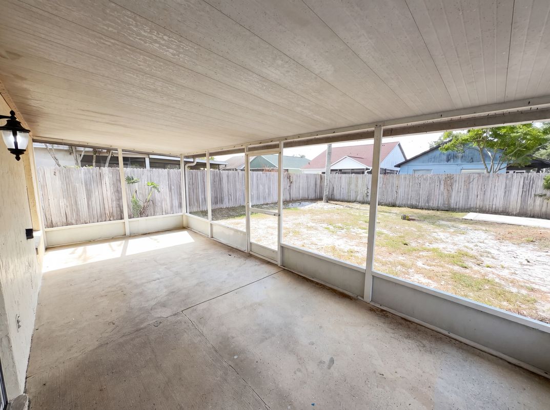 Photo 20 of 21 of 9814 Dean Cove Ln, Orlando, FL