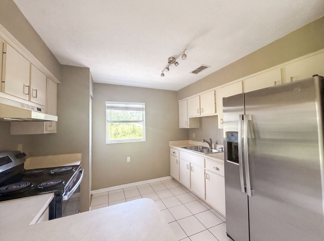 Photo 9 of 21 of 1870 SW Valencia Heights Ave, Dunnellon, FL