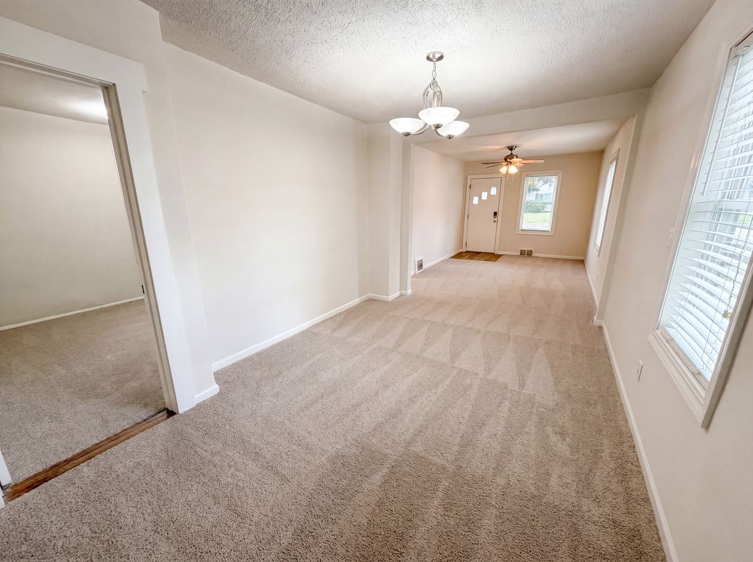 Photo 3 of 18 of 6026 Xerxes Ave S, Edina, MN