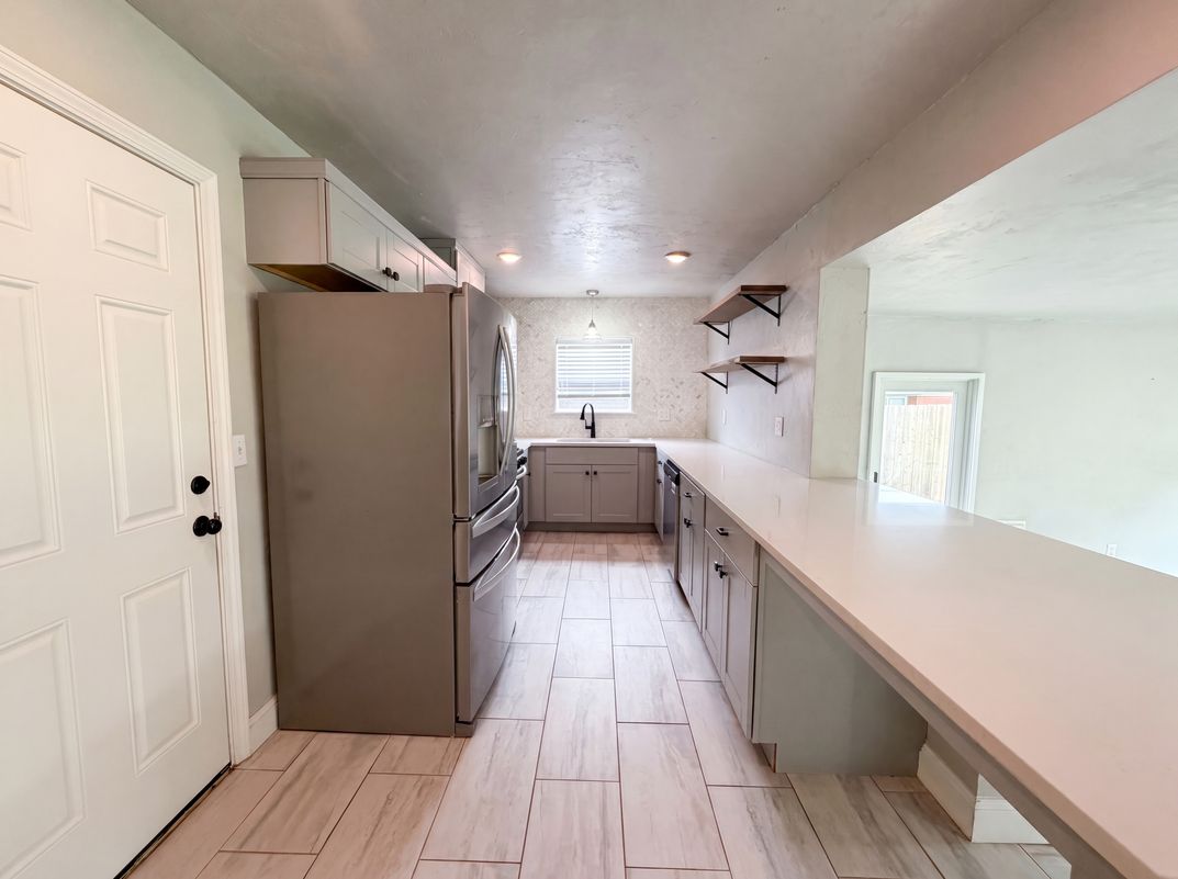 Photo 8 of 17 of 10508 Whitehaven Rd, Oklahoma City, OK