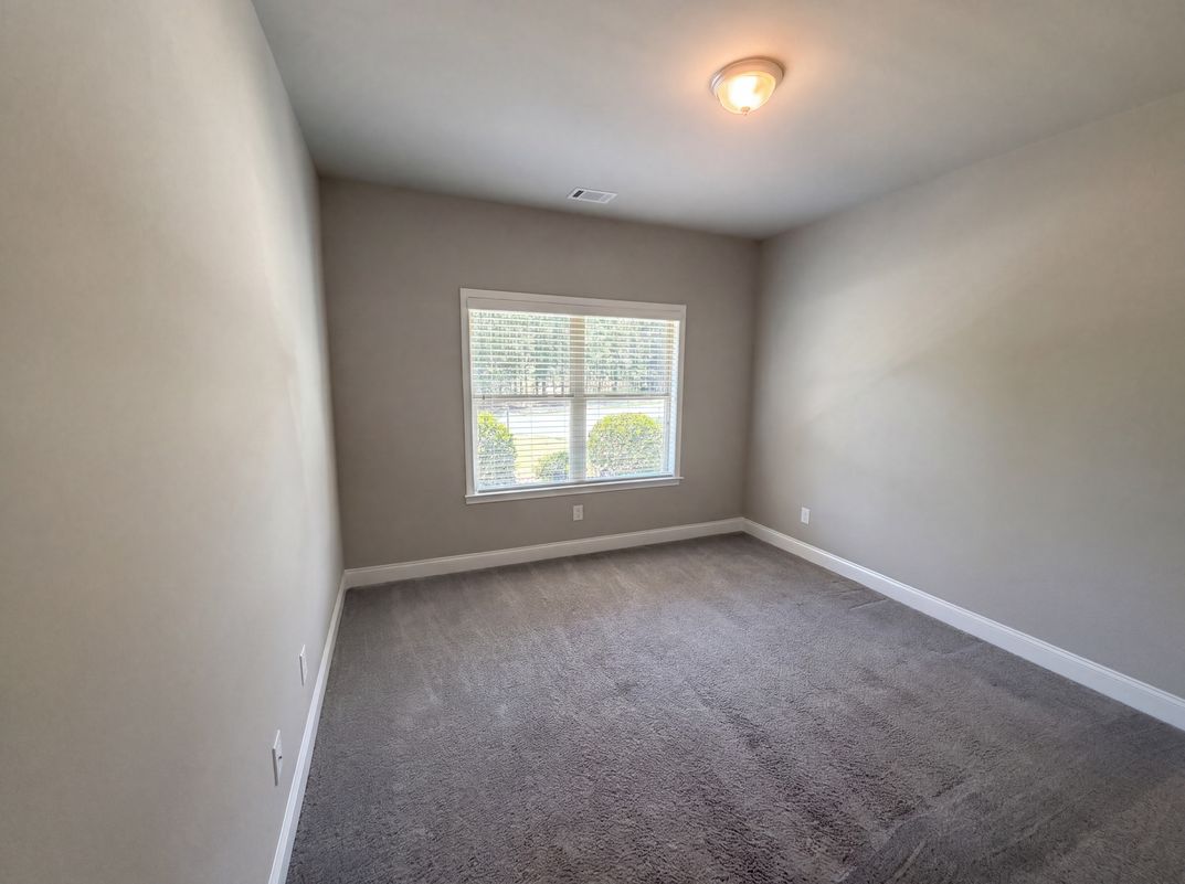 Photo 11 of 22 of 1209 Windstone Dr, Winder, GA