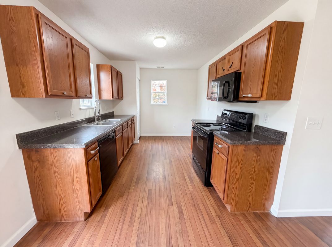Photo 8 of 24 of 406 Fox Trot Dr, Columbia, SC