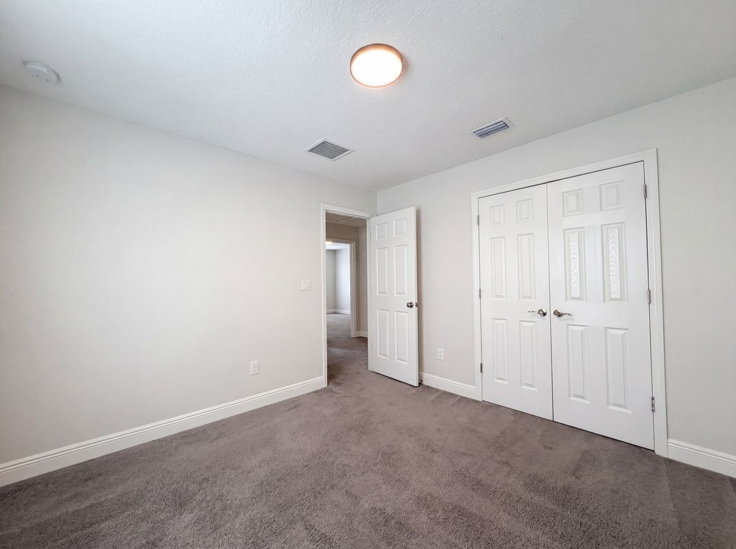 Photo 28 of 33 of 12643 Horseshoe Bend Dr, Lithia, FL