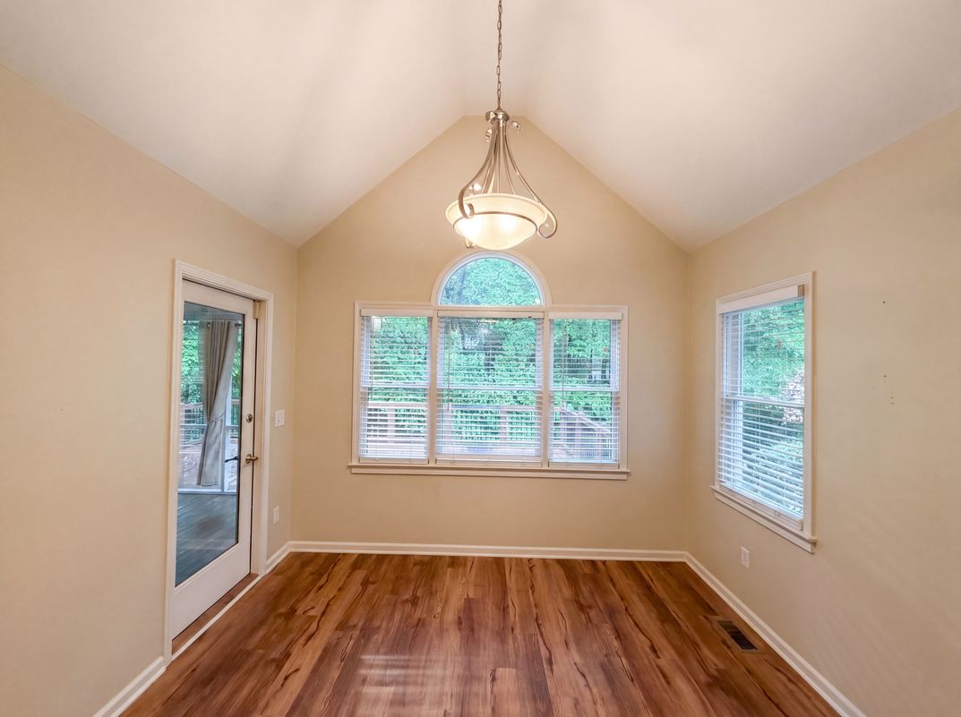 Photo 9 of 26 of 314 Carola Ln, Lexington, SC