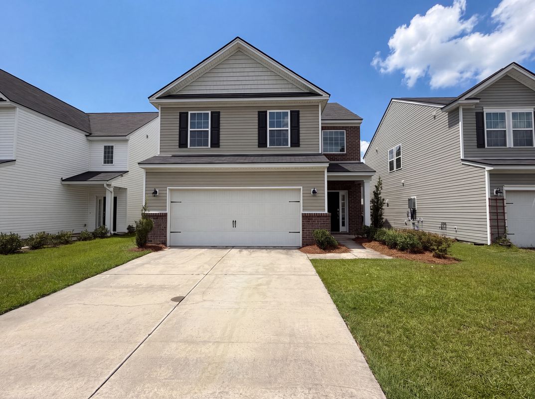 Property photo 1 of 747 Redbud Ln