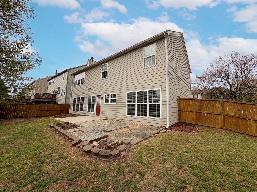 Photo 23 of 45 of 3935 Lake Lanier Dr, Duluth, GA