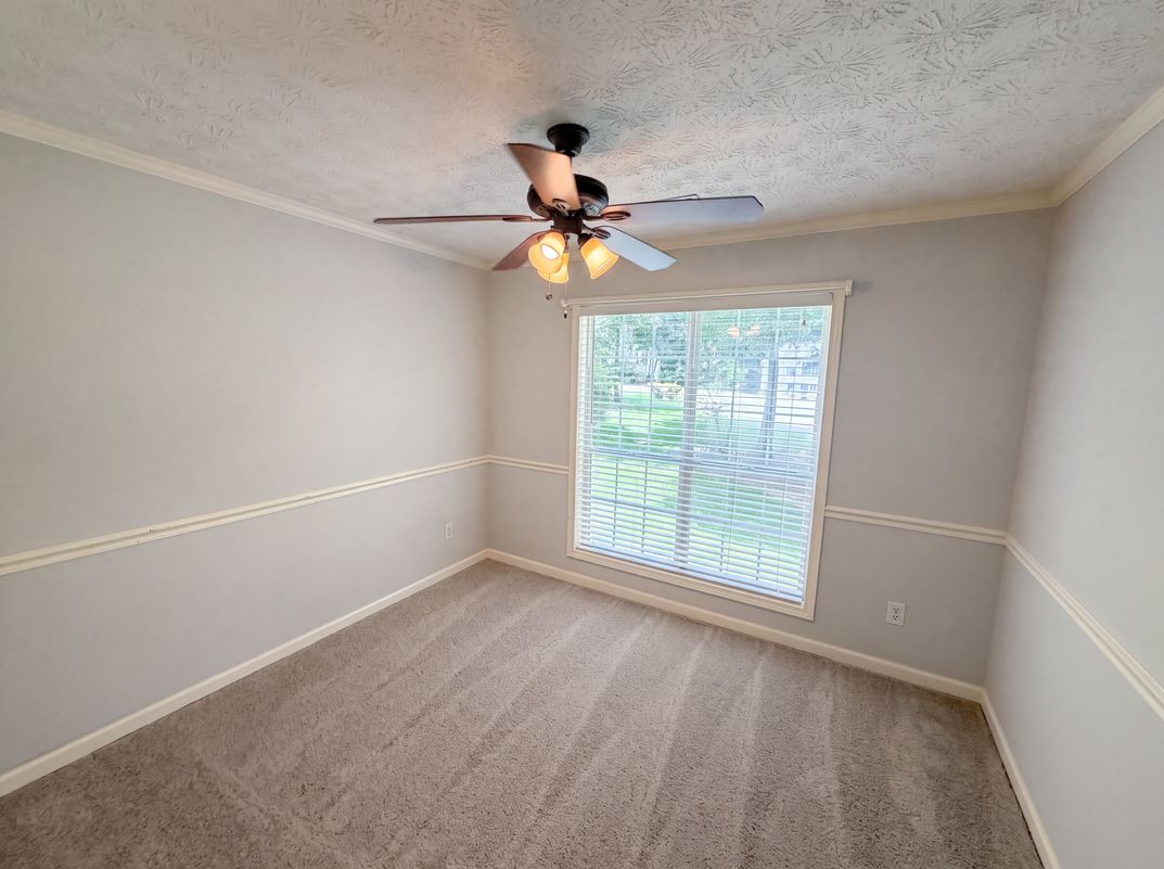 Photo 10 of 24 of 245 Mary Lynn Ln, Newnan, GA